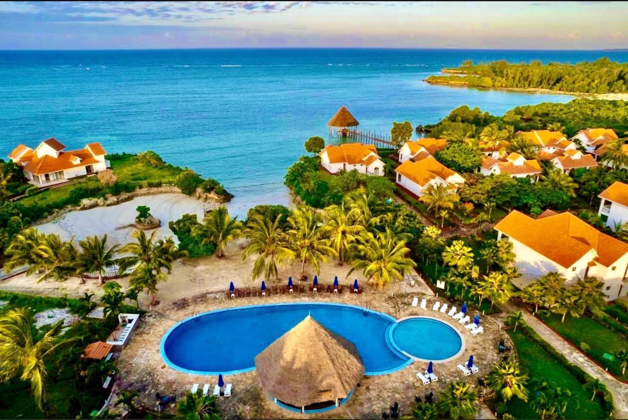 Azao Resort&Spa Pongwe Exterior foto