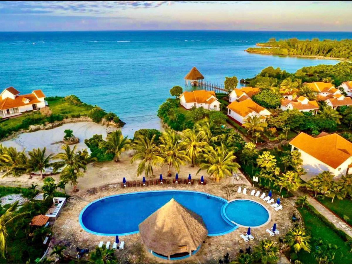 Azao Resort&Spa Pongwe Exterior foto